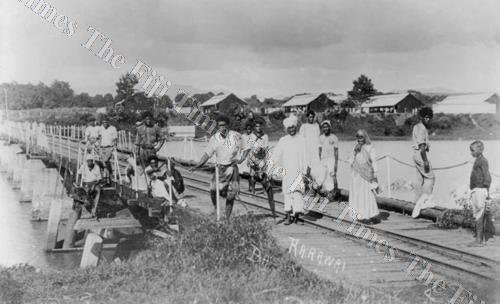 Early Girimitiya at the Rairaiwai Mill with I-taukai villiagers.
