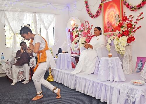 Ishita Shrivastav performs an item during the Ram Navami celebration as the Indian High Commissioner Vishvas Sapkal (left) and Bharma Kumari looks on at Bharma Kumari Ashram in Moti St yesterday. Picture: RAMA