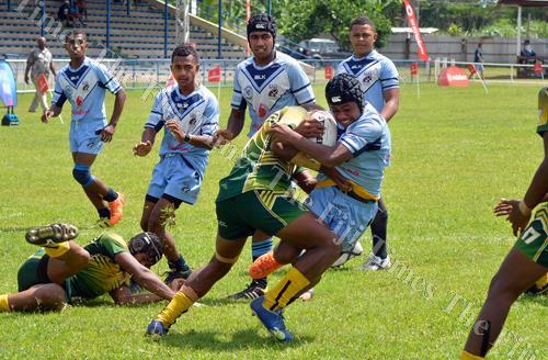 Jope Naseara on attack for Ba Provincial Free Bird Institute against Ratu Sukuna Memorial School during the Fiji Secondary Schools rugby league quarter-final clash at Prince Charles Park in Nadi on Saturday. Picture: BALJEET SINGH