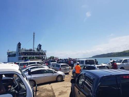 Chaos at the Nabouwalu jetty in Bua this morning. Picture: SUPPLIED