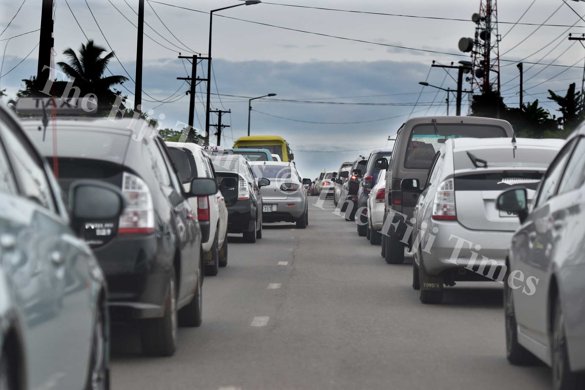 The bumper to bumper traffic jam at Makoi Nasinu yesterday. Picture: RAMA