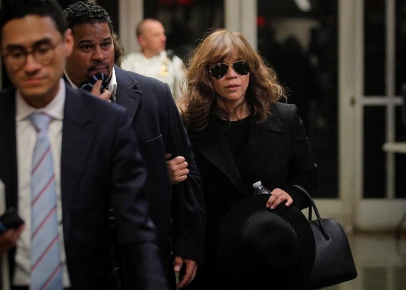 Actress Rosie Perez backs up Sciorra account in Weinstein rape trial