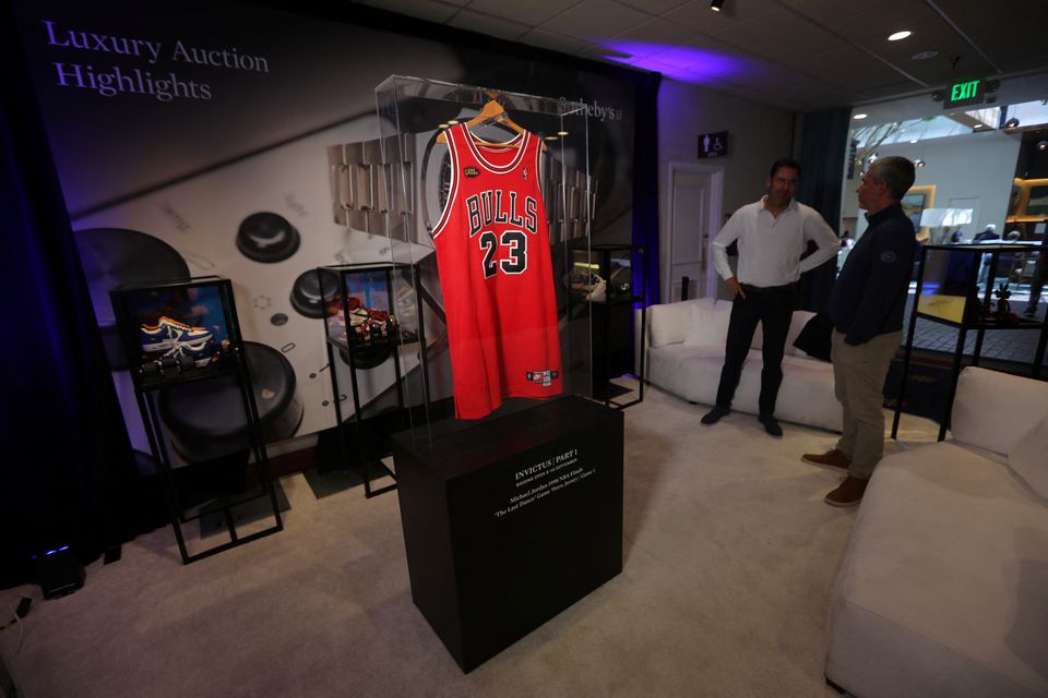 Jordan's 'Last Dance' jersey sells for record 10.1 million The Fiji