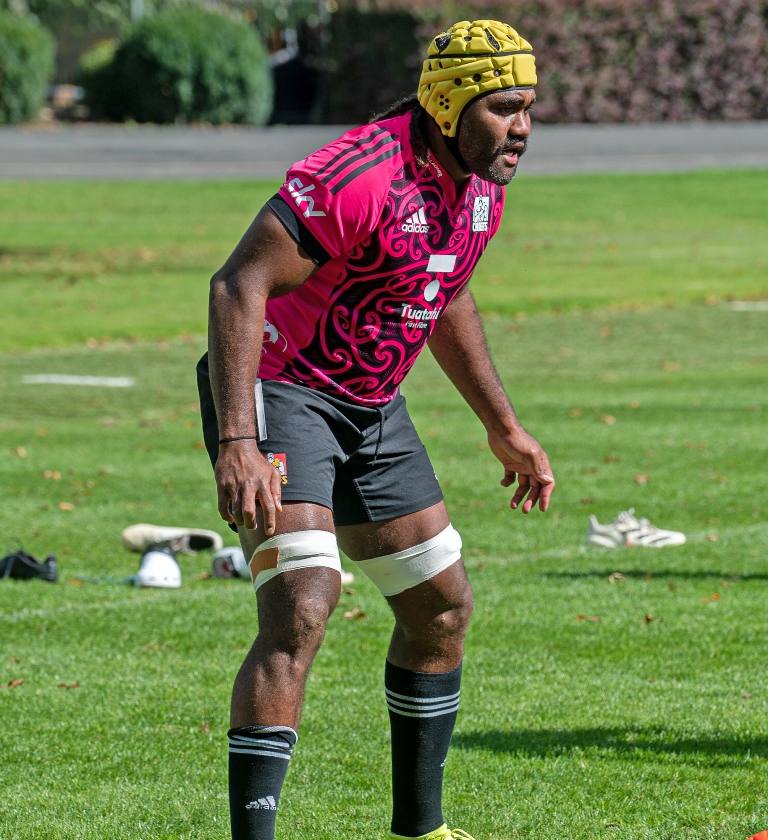 Super Rugby Pacific Sowakula starts at number six for Chiefs The