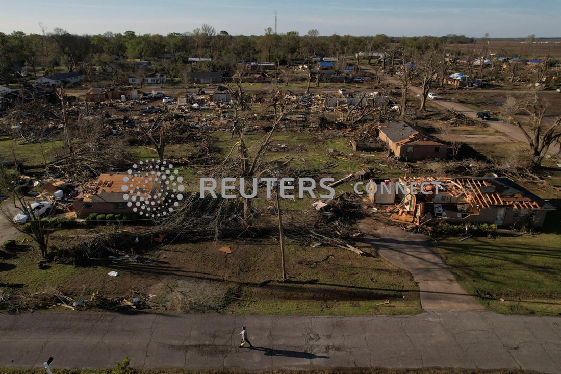 Death toll at 26 after powerful tornado tears across Mississippi The