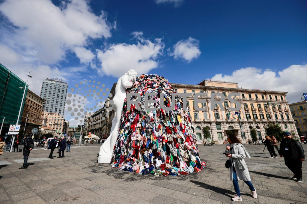 ‘Venus of the Rags’ rises from ashes in Naples after arson attack – The Fiji Times ‘Venus of the Rags’ rises from ashes in Naples after arson attack – The Fiji Times