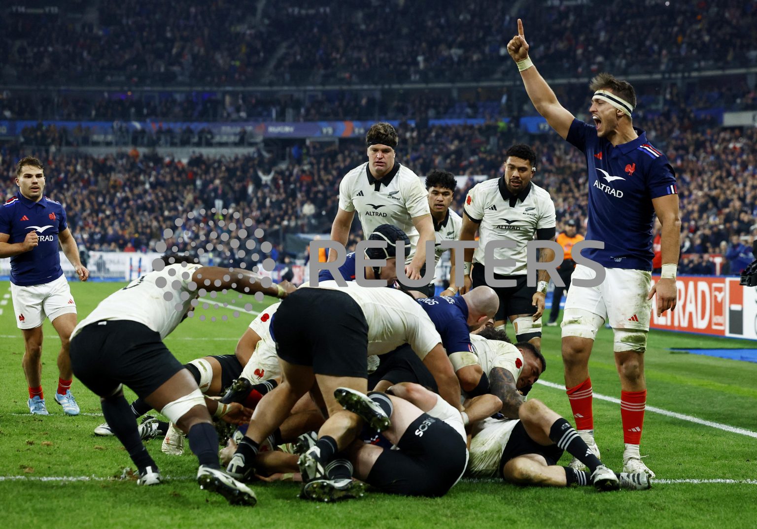 Rugby-France beat New Zealand in thriller to end All Blacks winning ...