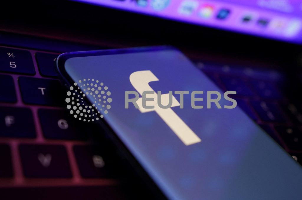 Facebook, Instagram down for thousands of users, Downdetector shows