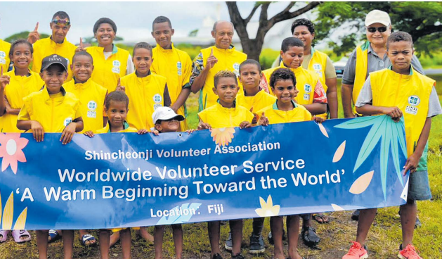 Church volunteers lead city-wide clean-up